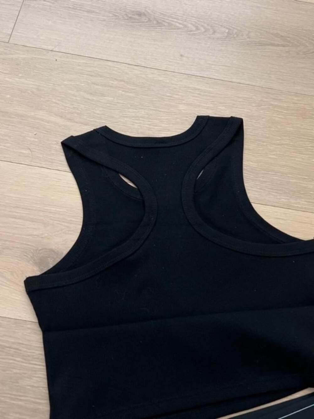 ALO Yoga Black Crop Tank & Athletic Skirt Set - Picture 3 of 5